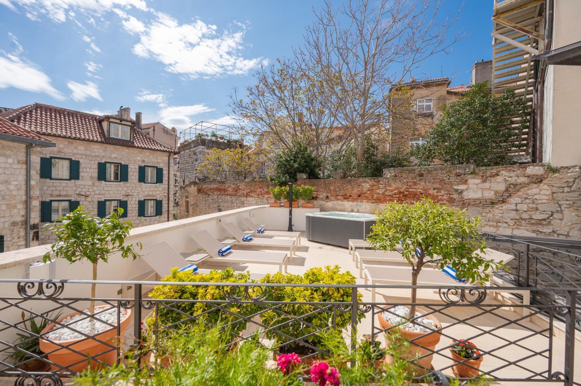 Marmont Heritage Hotel (Adults Only) Split Bagian luar foto